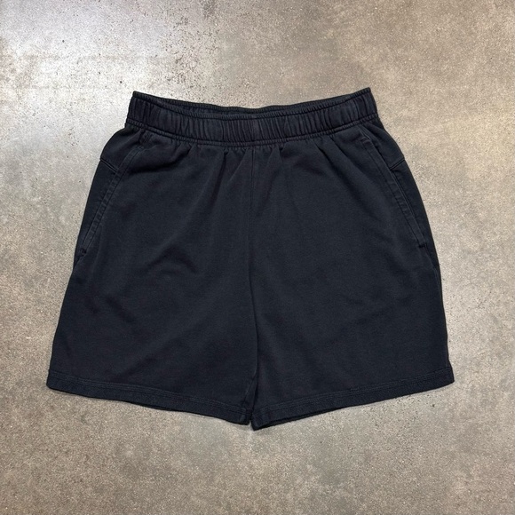 Nike Yoga Therma-FIT Core Shorts Black Iron Grey | Dri-FIT Warm Training - Picture 1 of 10